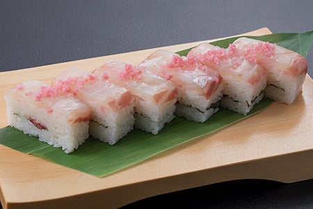 桜鯛押し寿司
